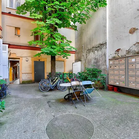 Charmant Au Coeur De Montmartre *